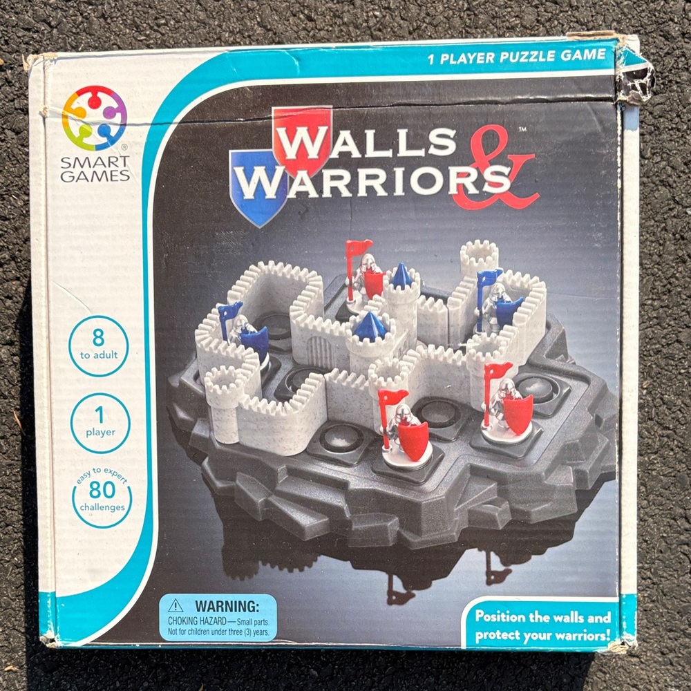 Walls & Warriors Puzzle Game - Gray, Red, Blue
